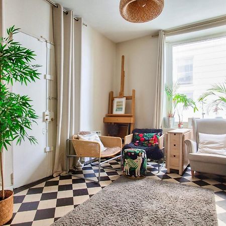פריז Cozy 1 Mezzanine & 1Bedroom Louvre Moulins Free Netflix מראה חיצוני תמונה