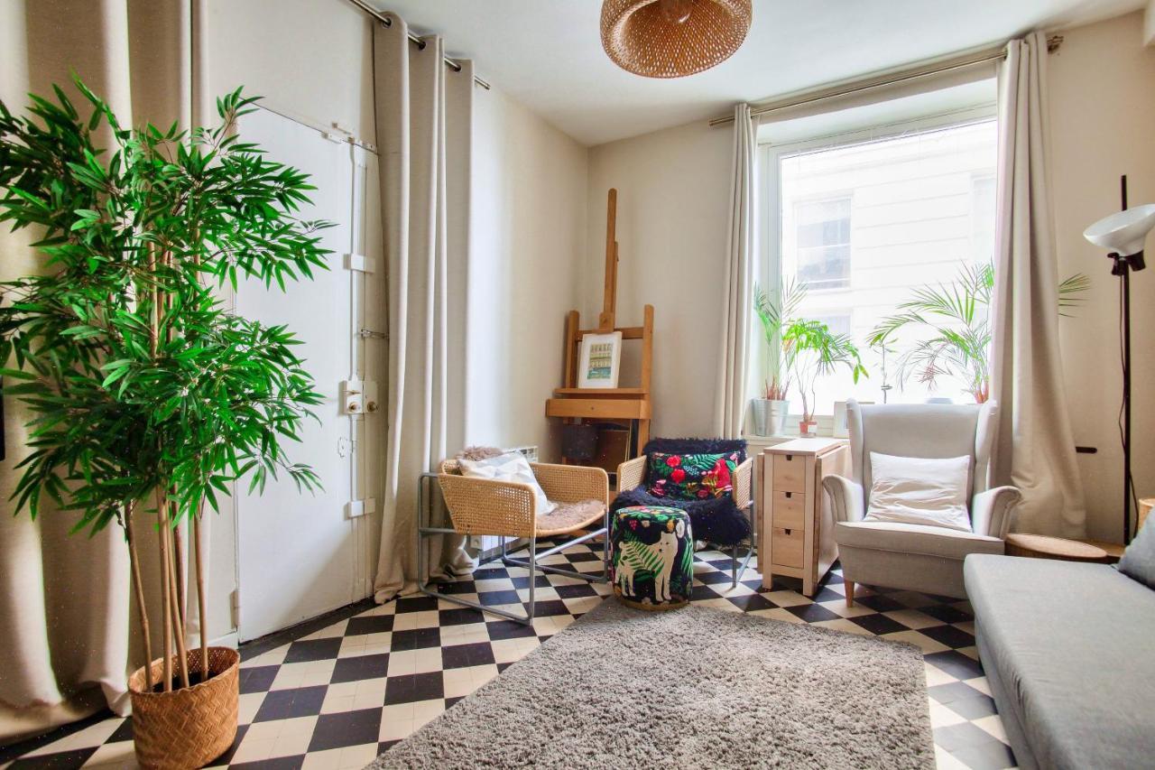 פריז Cozy 1 Mezzanine & 1Bedroom Louvre Moulins Free Netflix מראה חיצוני תמונה