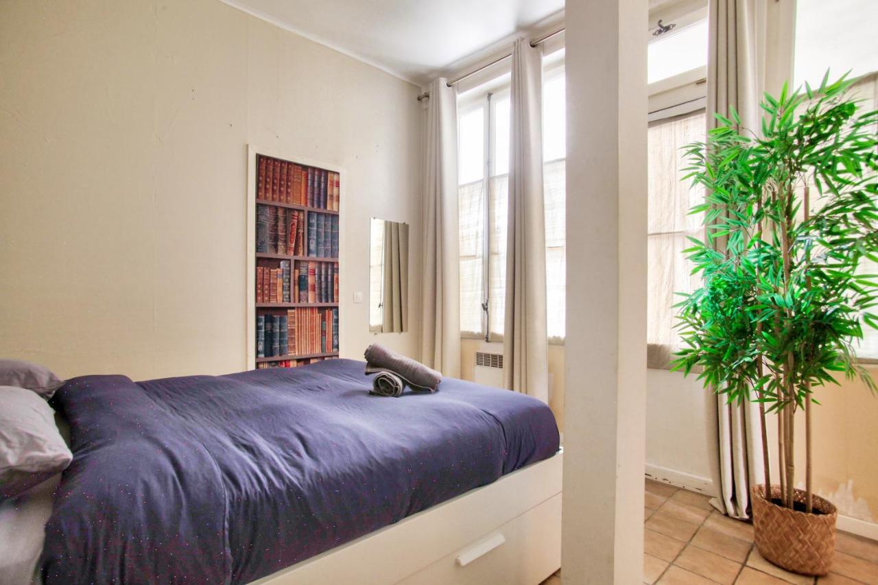 פריז Cozy 1 Mezzanine & 1Bedroom Louvre Moulins Free Netflix מראה חיצוני תמונה